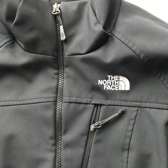 The North Face Jackets & Blazers - The North Face Women's Black Light puffer (quilted inner lining) Sz M Med